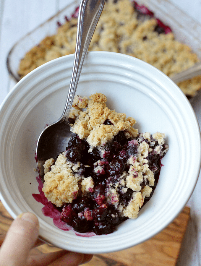 gluten free blueberry crisp