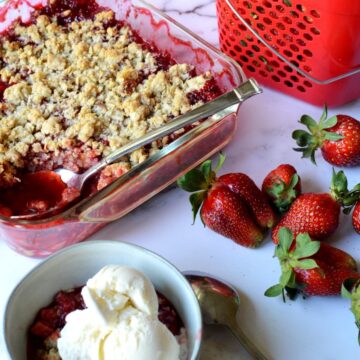 a gluten free strawberry crisp