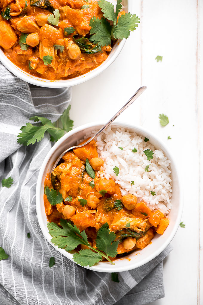 chicken curry on white rice