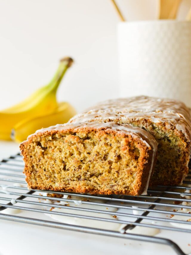 Easy Banana Bread caramel and cashews