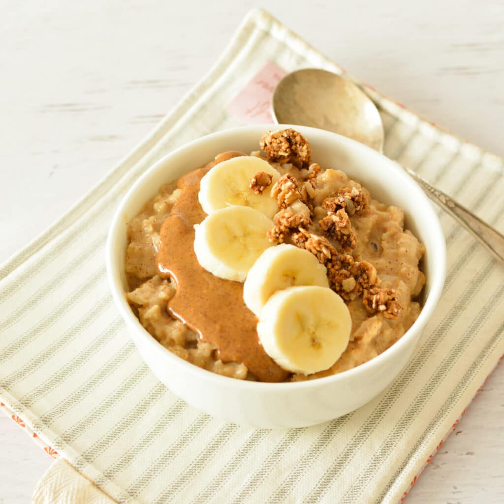 Almond Butter Oatmeal caramel and cashews