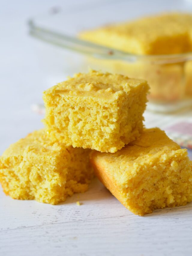 Cornbread without Eggs caramel and cashews