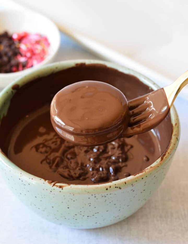 Chocolate Dipped Ritz Cookies - caramel and cashews