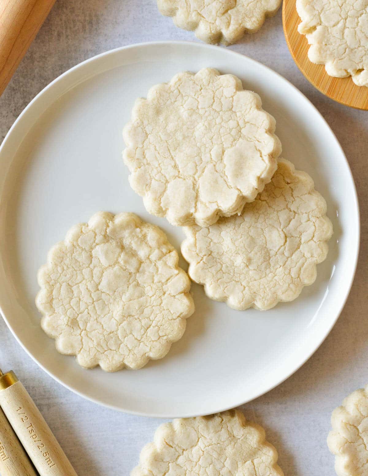 gluten free shortbread cookies on a plate.