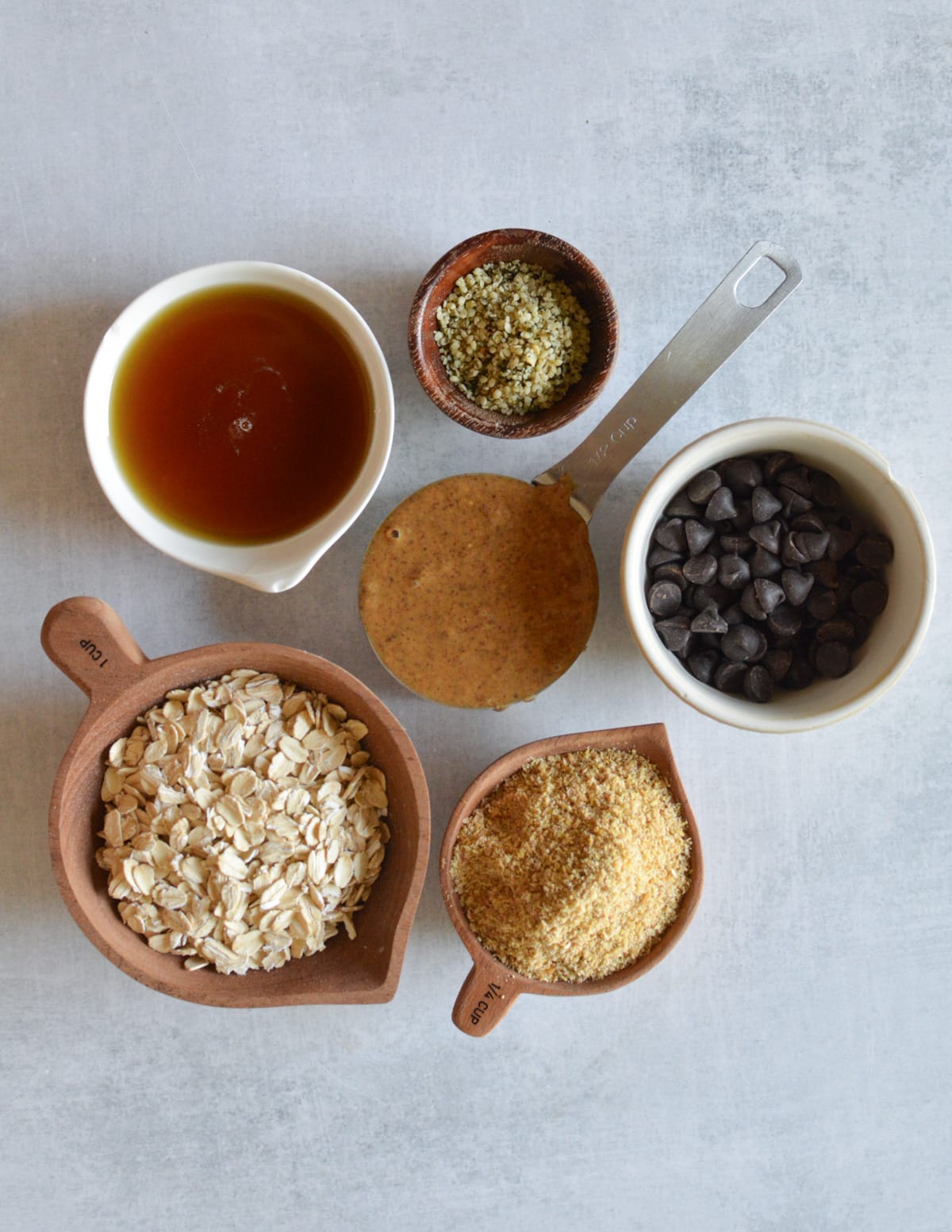 almond butter, maple syrup, hemp hearts, golden flax meal, oats, dark chocolate chips.