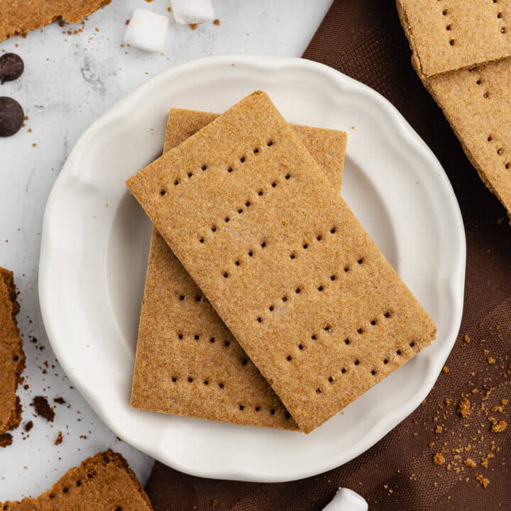 a plate of two graham crackers