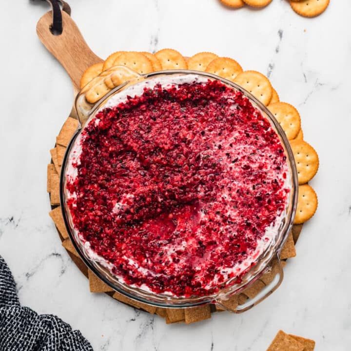 cranberry jalapeno cream cheese dip with butter crackers